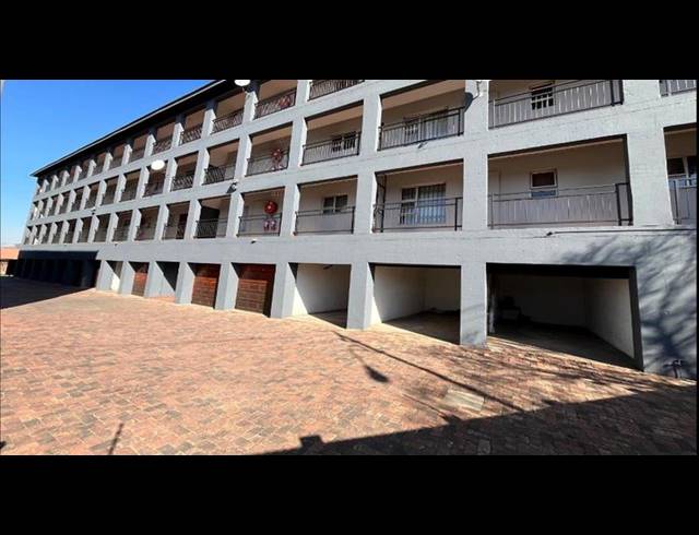 2 BEDROOM APARTMENT FOR SALE IN THREE RIVERS